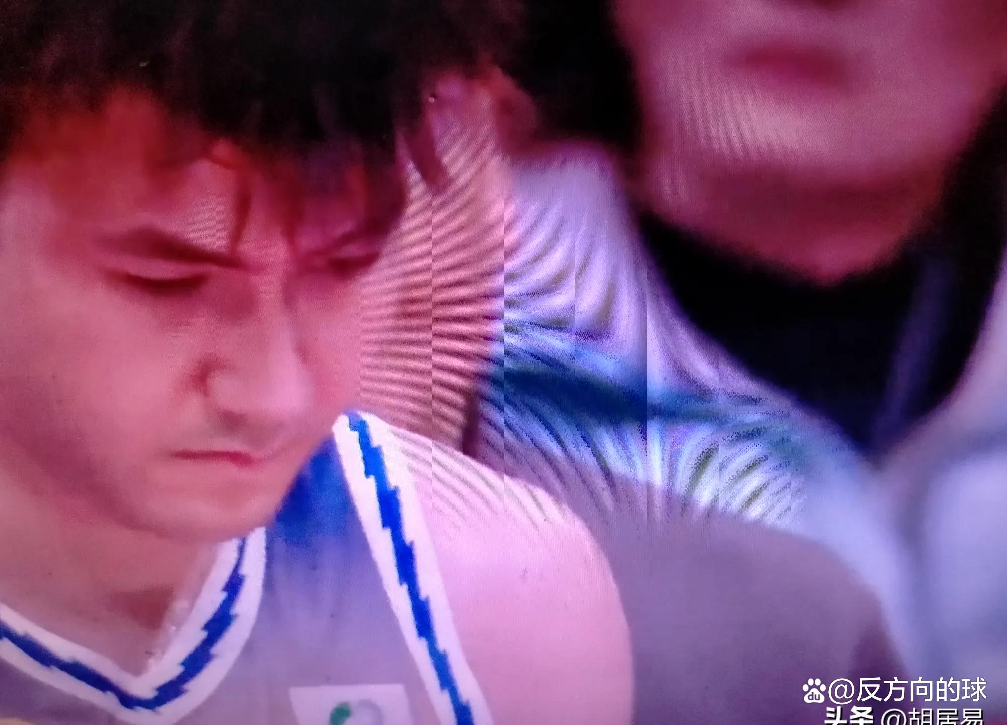 爱游戏欢迎页-里程碑夜！深圳男篮手感冰凉；英超赛后刷纪录；震撼外界；身体对抗强度拉满-爱游戏欢迎页