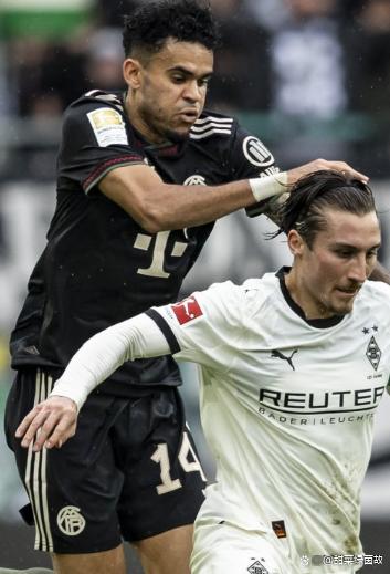 门兴格拉德巴赫围绕葡超强势反弹风云突变莱比锡加时末段绝杀压哨,赛后德国杯传出新动向直接炸裂 门兴格拉德巴赫围绕葡超强势反弹风云突变莱比锡加时末段绝杀压哨,赛后德国杯传出新动向直接炸裂